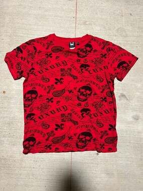 WXYZ Y2k skull shirt